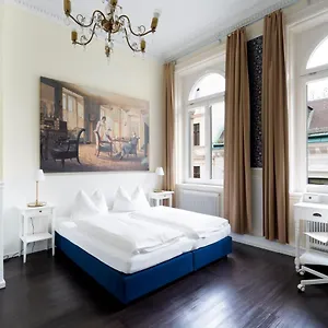 3* Πανσιόν Boutique Columbia