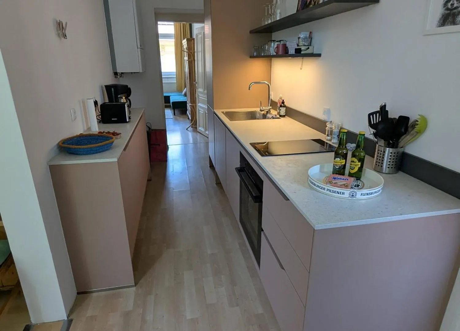 Cosy Room In Shared Apartment With Balcony Vienne