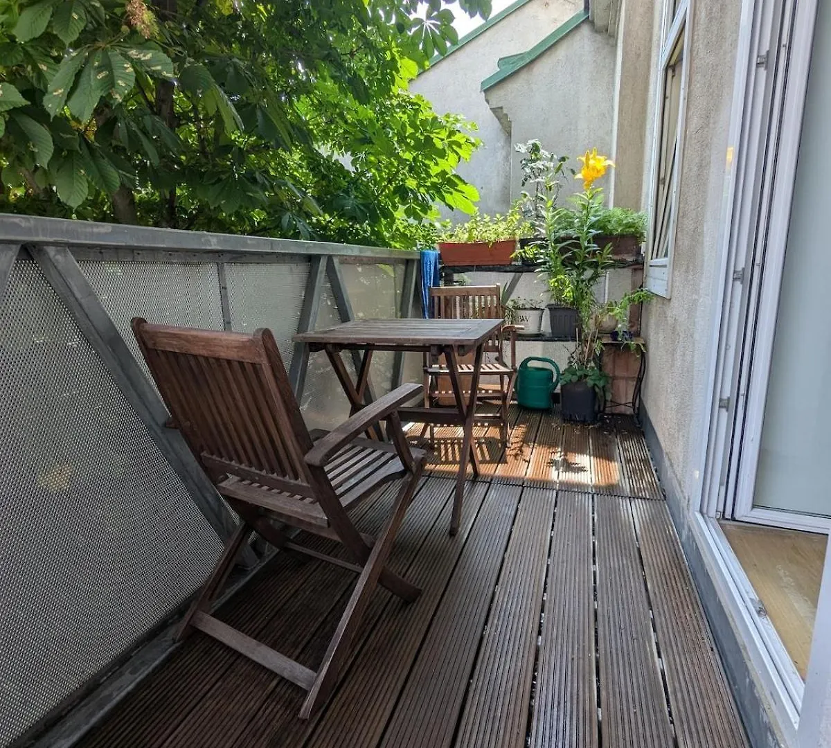 Cosy Room In Shared Apartment With Balcony Vienne Autriche