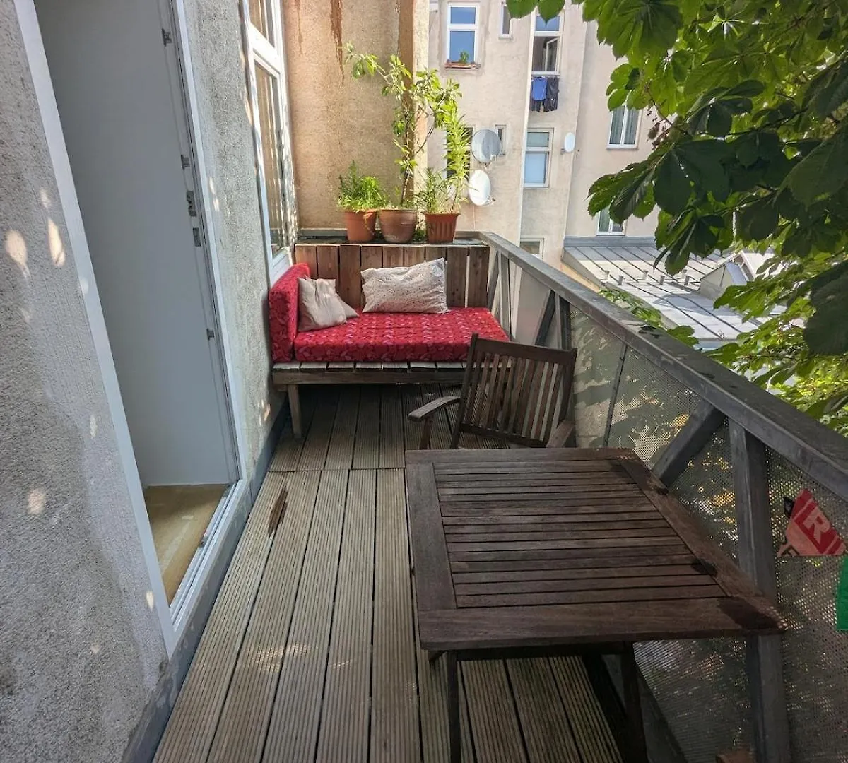 Cosy Room In Shared Apartment With Balcony Vienne